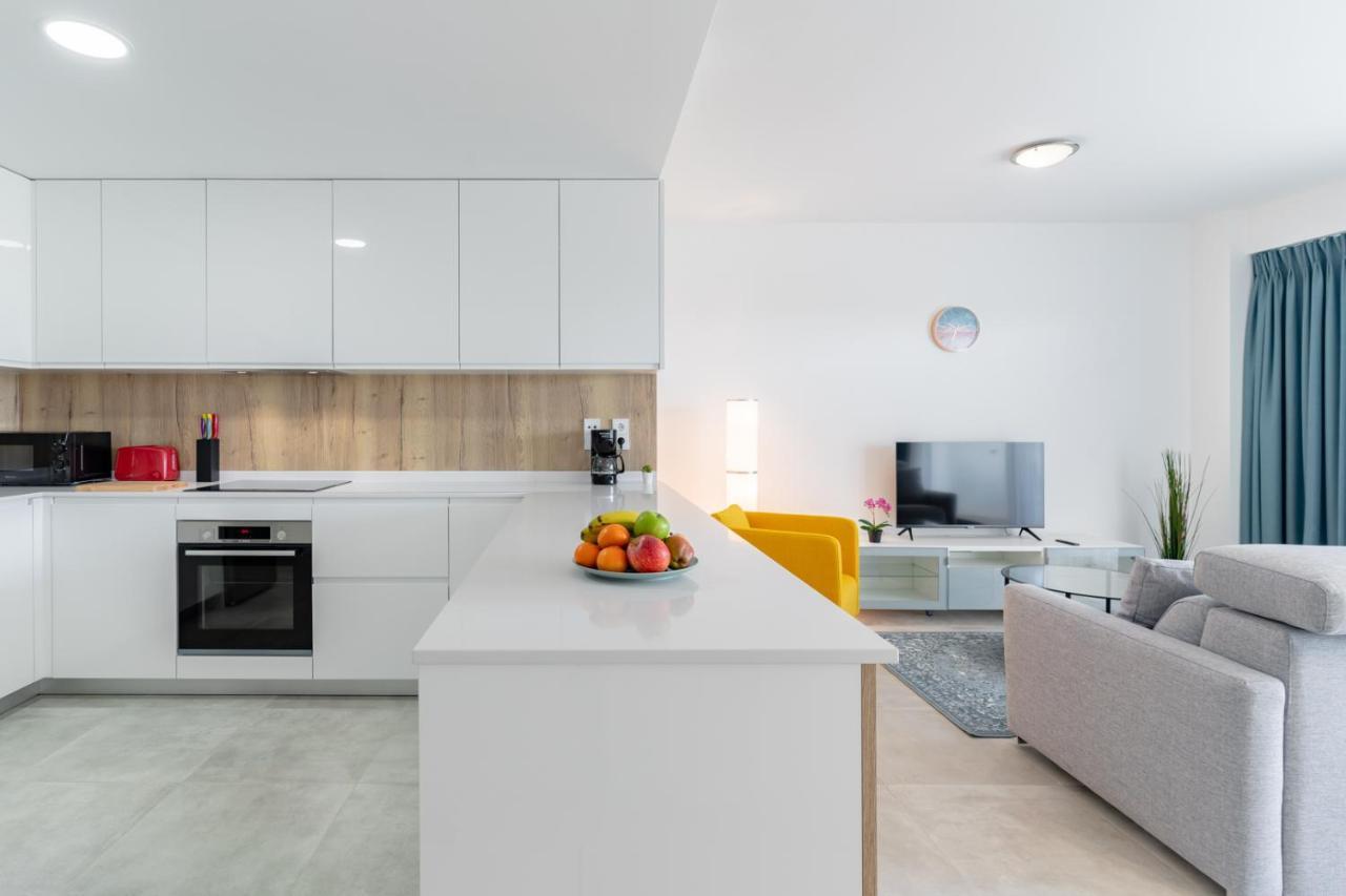 Cosy And Centrally Located Apartment In Estepona Buitenkant foto