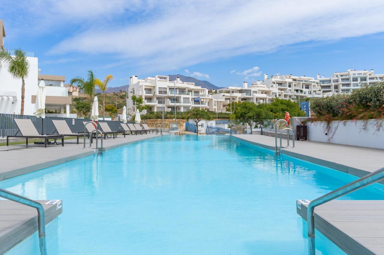 Cosy And Centrally Located Apartment In Estepona Buitenkant foto